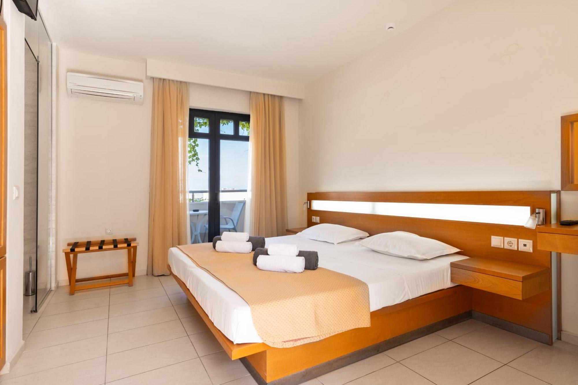 Eva Bay Hotel On The Beach - Adults Only Adelianos Kampos Exterior photo